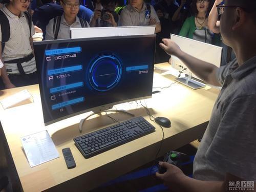 小桃的纠结安卓游戏 (图1)